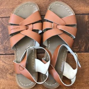 Saltwater sandal